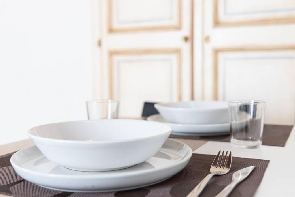 شقة Colonne'S Nest - Cozy And Silent With Ac ميلان المظهر الخارجي الصورة